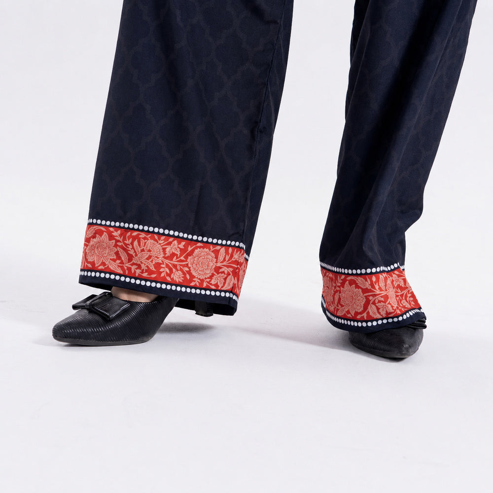 Amber Meadows - 2 Piece Printed Suit