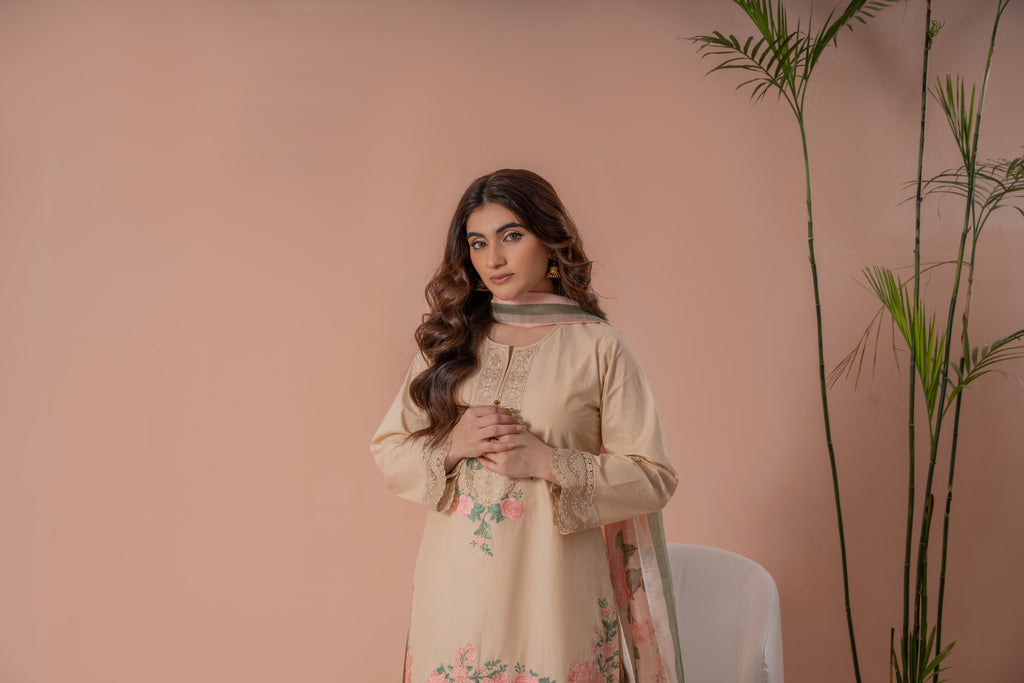 Zarrin e Khawab - 3 Piece Embroided Suit