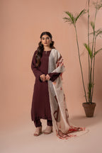 Sarmayi Sang - 3 Piece Embroided Suit